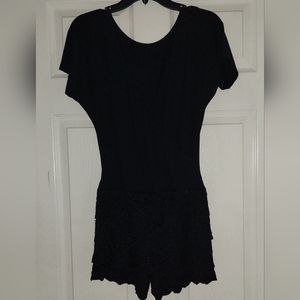 Dreamgirl black romper lace bottom medium great condition.